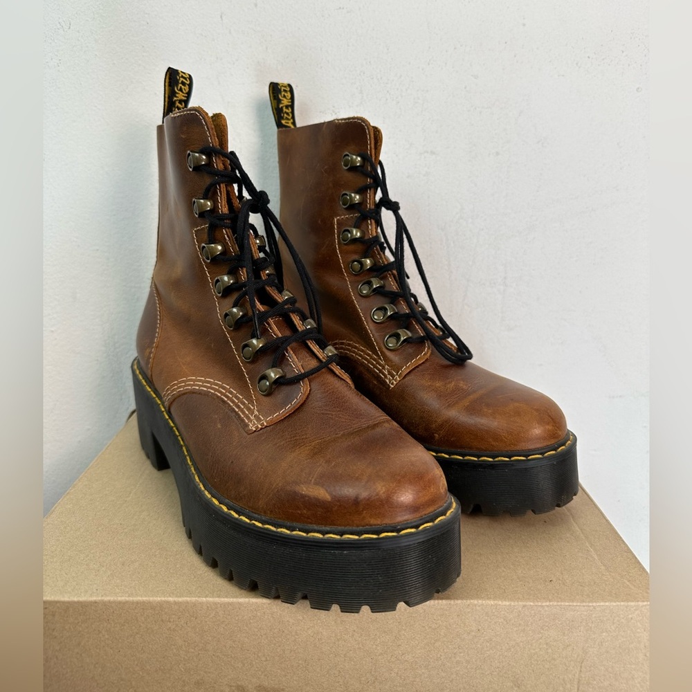 Dr Martens Leona Women's US 8 Orleans Leather Heeled Boots Butterscotch